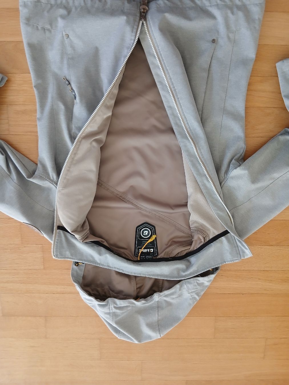 Killtec Jacken: Killtec Übergangsjacke grau Damen Gr. 40 – Gebraucht aus Bazenheid von vogeljr 2