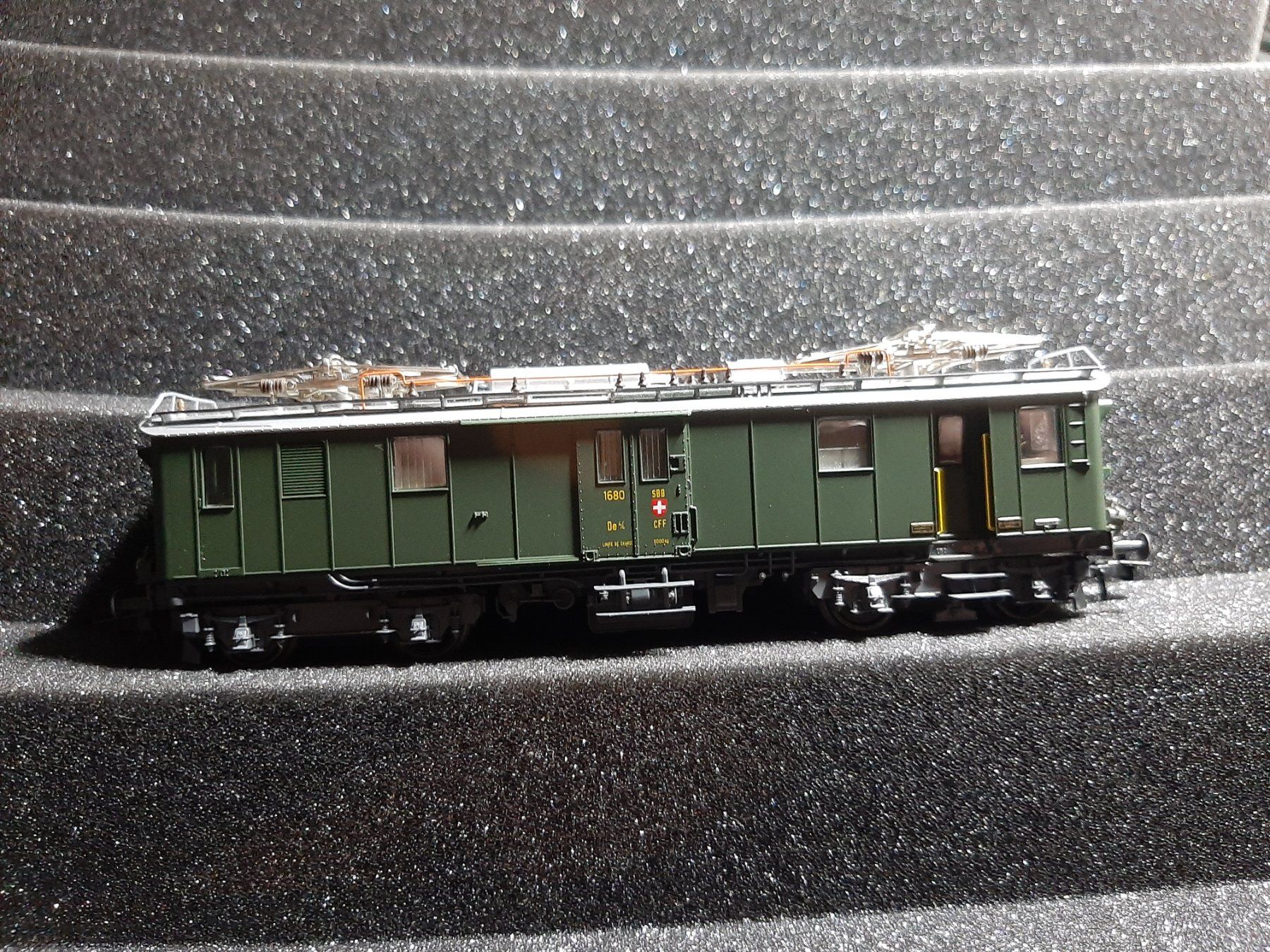 Roco Modellini di ferrovie: ROCO De 4/4 1680 REF.5 – Usato da Avully venduto da RIVALIS