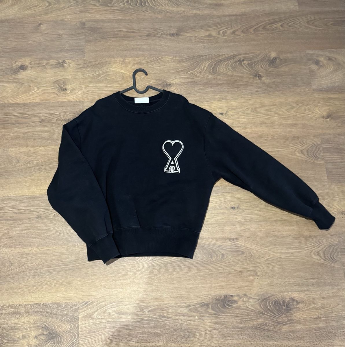 Maglioni & Felpe: AMI PARIS PULLOVER SIZE M – Usato da Teufenthal AG venduto da lauraxmigliazza