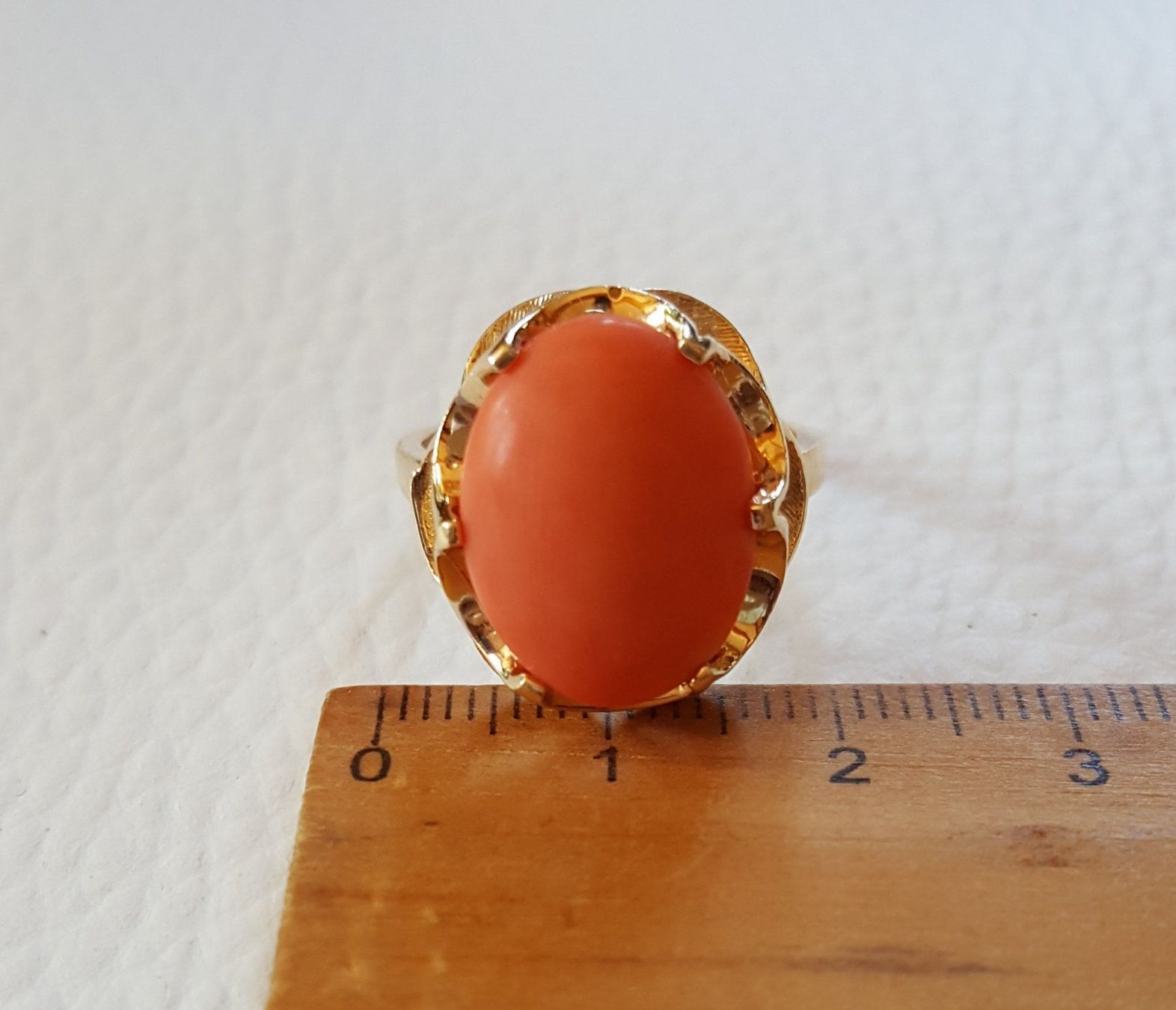 Anelli: Massiv 585 Gold Ring Mit Koralle – Usato da Wald ZH venduto da Dasilver 1