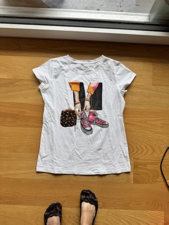 Damen T-Shirt weiss Grösse M Grafikdruck