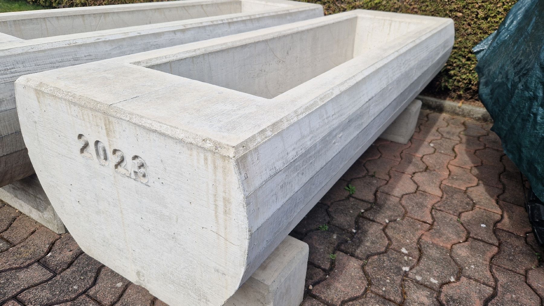 Stagni & Fontane ornamentali: Betonbrunnen Brunnentrog – Nuovo (secondo la descrizione) da Courlevon venduto da almai84