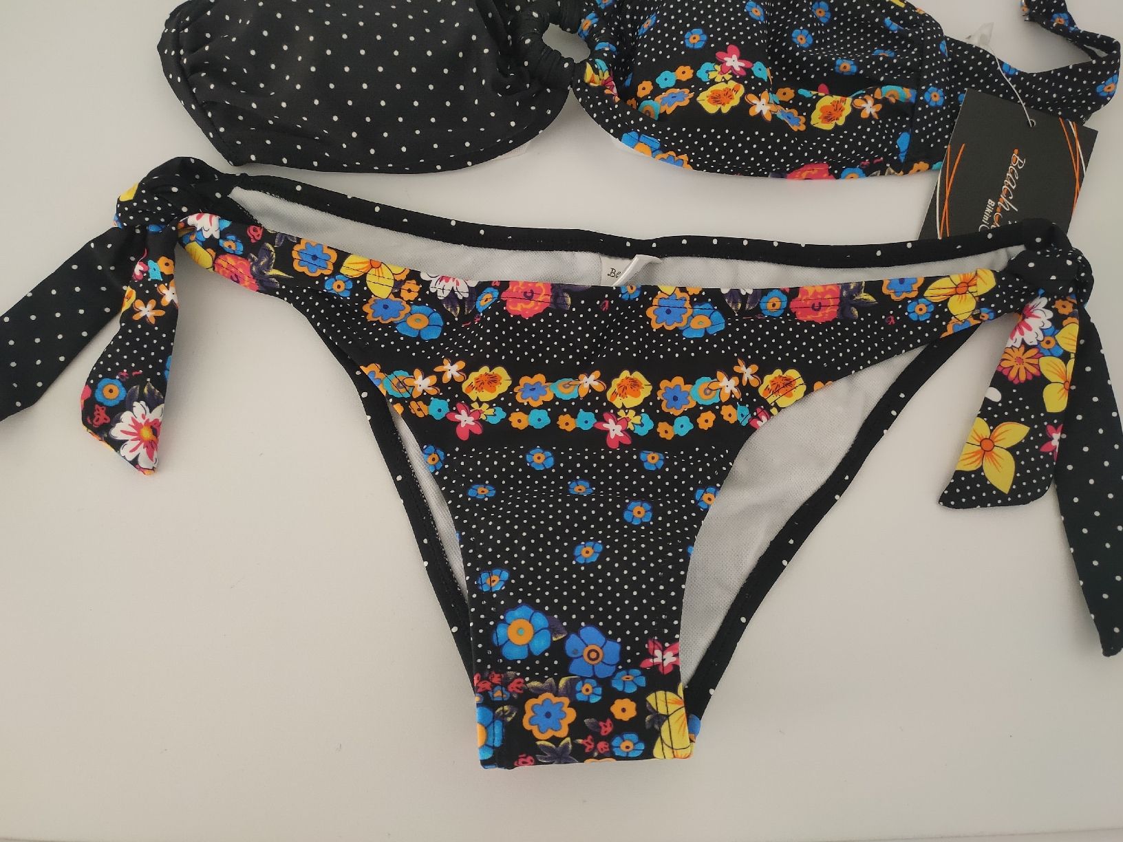 Costumi da bagno & Bikini: Beach Joy Bikini mit Blumenmuster, Grösse S - Neu! – Nuovo e nell'imballaggio originale da Oberwil b. Büren venduto da 3298Oberwil 2