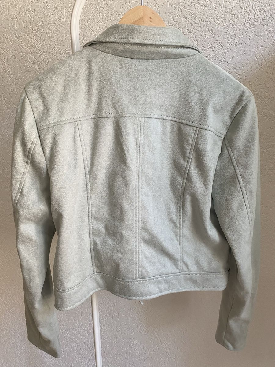 Zebra Giacche: Veste biker bleu clair effet daim Zebra, t.M/38 – Usato da Tavannes venduto da Thriftshop 1