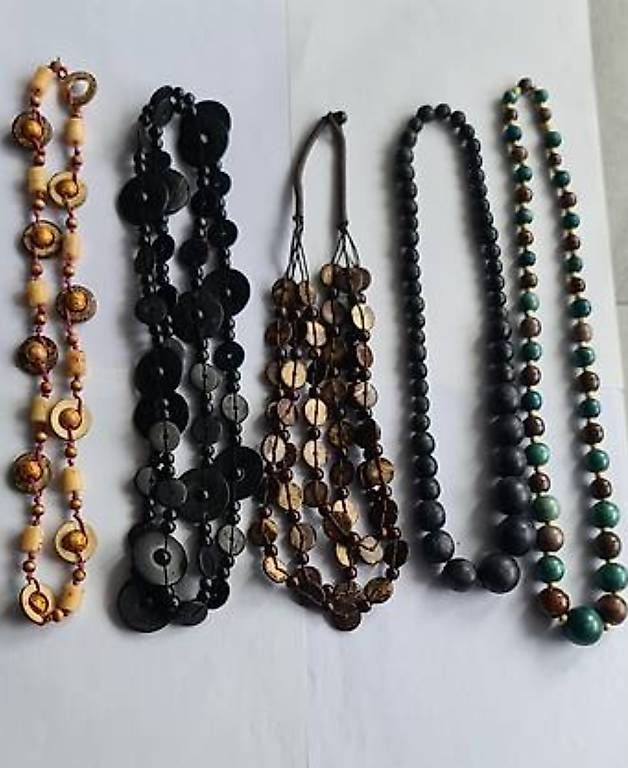 Ketten: Collana  – Gebraucht aus Lumino von ghi_x8jl