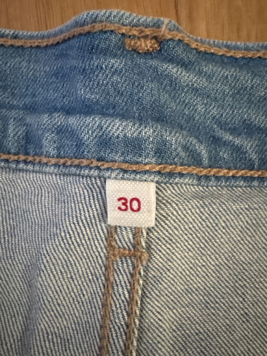 Levi's Jeans: Levi's Shorts Damen Grösse 30  – Nuovo (secondo la descrizione) da Arboldswil venduto da Leti4 3