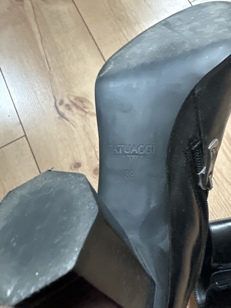 Scarpe da donna: Black Leather Ankle Boots, Size 39 – Nuovo (secondo la descrizione) da Basel venduto da Greenways 1