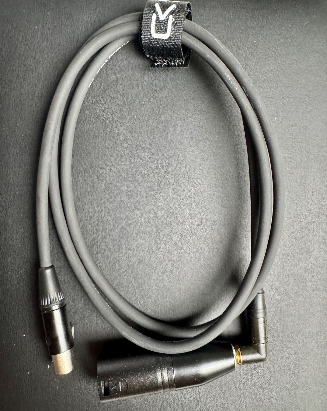 Cavi: Contrik Mini XLR Female Stecker Rean – Usato da Hermetschwil-Staffeln venduto da Sigmund57 1
