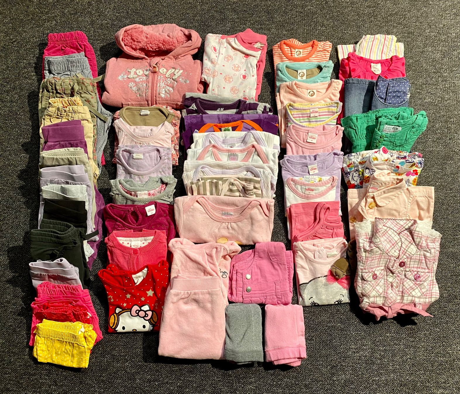 Lotti & Set di vestiti: Grosses Mädchen Kleiderpaket Grösse 68 – Usato da Worben venduto da Teddy112