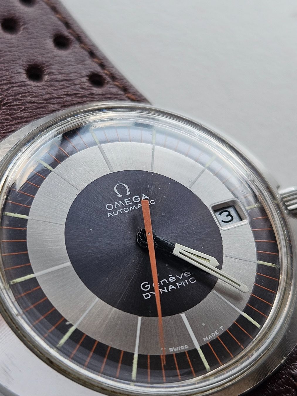 Omega Orologi: 664 Omega Dynamic Geneve Automatic Date Bull Eye – Usato da Berikon venduto da mmm21 4