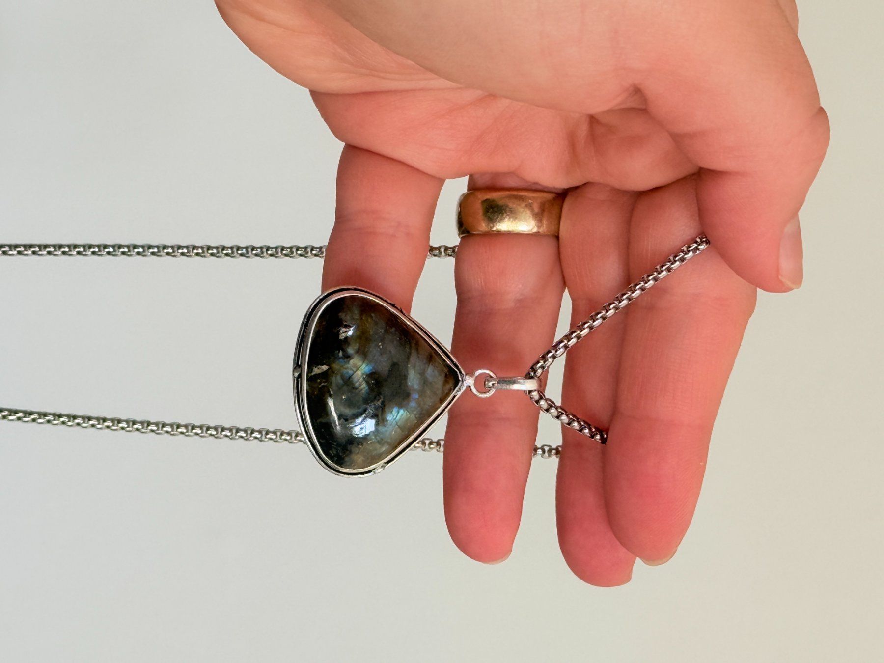 Ketten: Collier avec Labradorite – Neu und originalverpackt aus Genève von AWWA 8