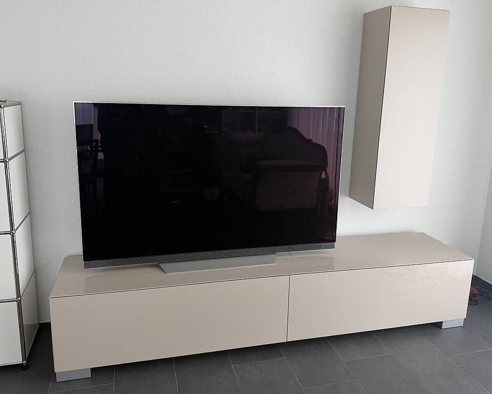 Mobili TV: Sideboard, TV-Tisch mit Wandschrank – Usato da Tägerwilen venduto da abnuto