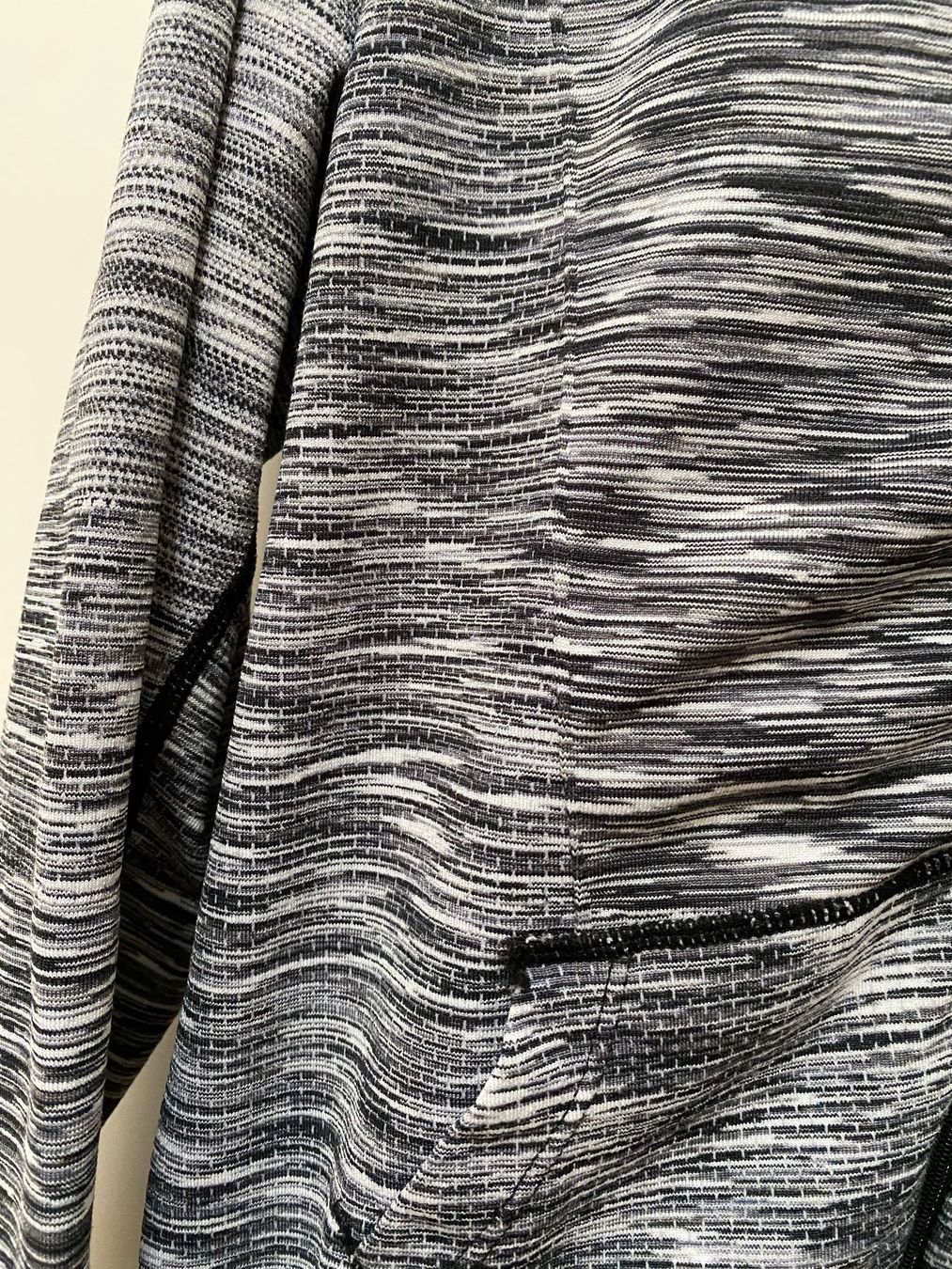 Jacken & Mäntel: Veste de sport Shoactive 10/12ans – Gebraucht aus Delémont von Petitlutin 3