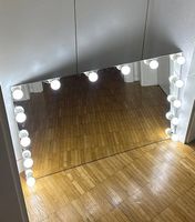 Hollywood-Spiegel mit LED-Beleuchtung |