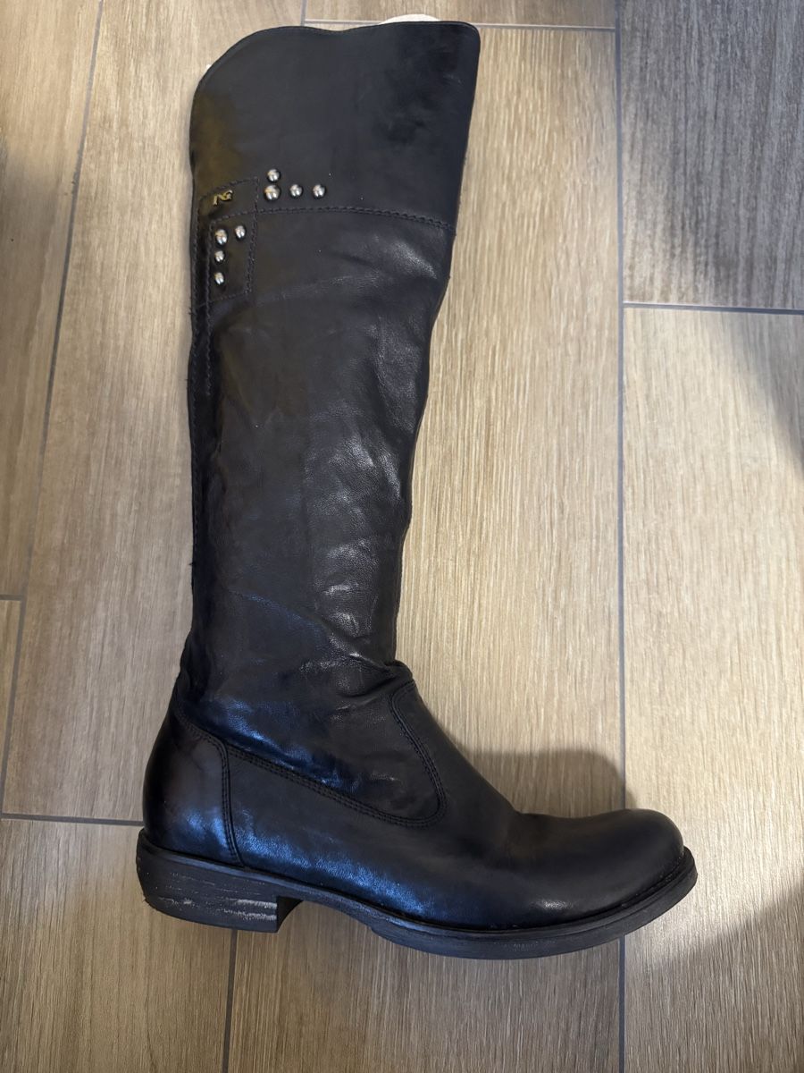 Scarpe da donna: Stivale Nerogiardini nr. 37 – Usato da Claro venduto da kel_v7dj 1