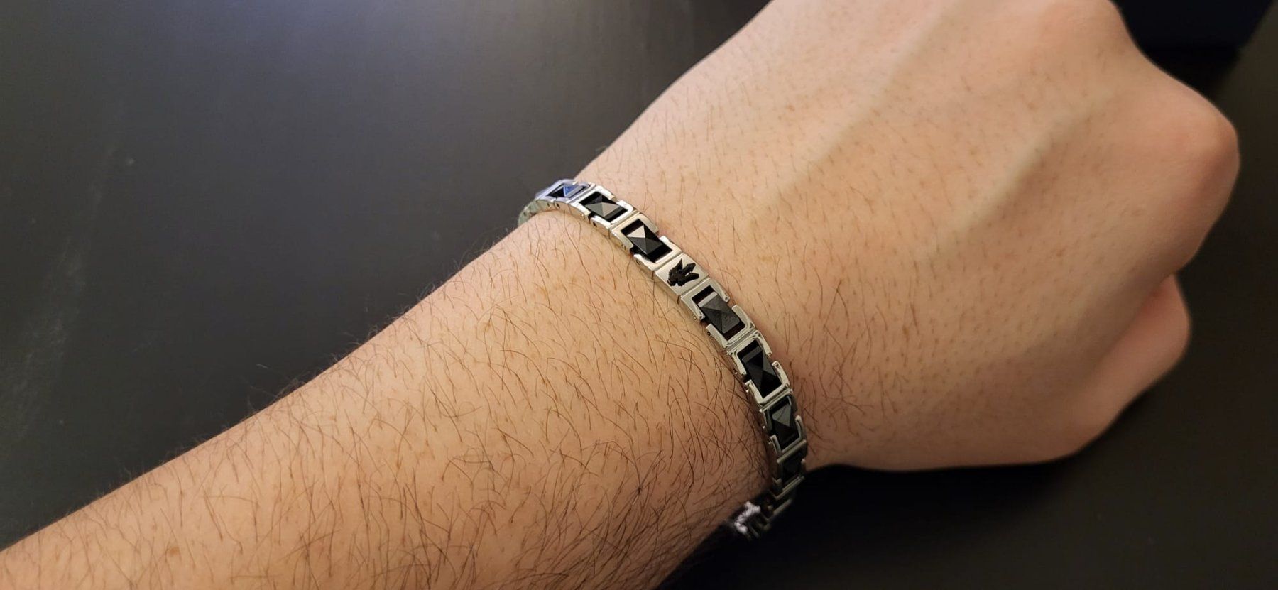 Bracciali & Braccialetti: Bracelet Maserati – Nuovo e nell'imballaggio originale da Genève venduto da Naheu 2