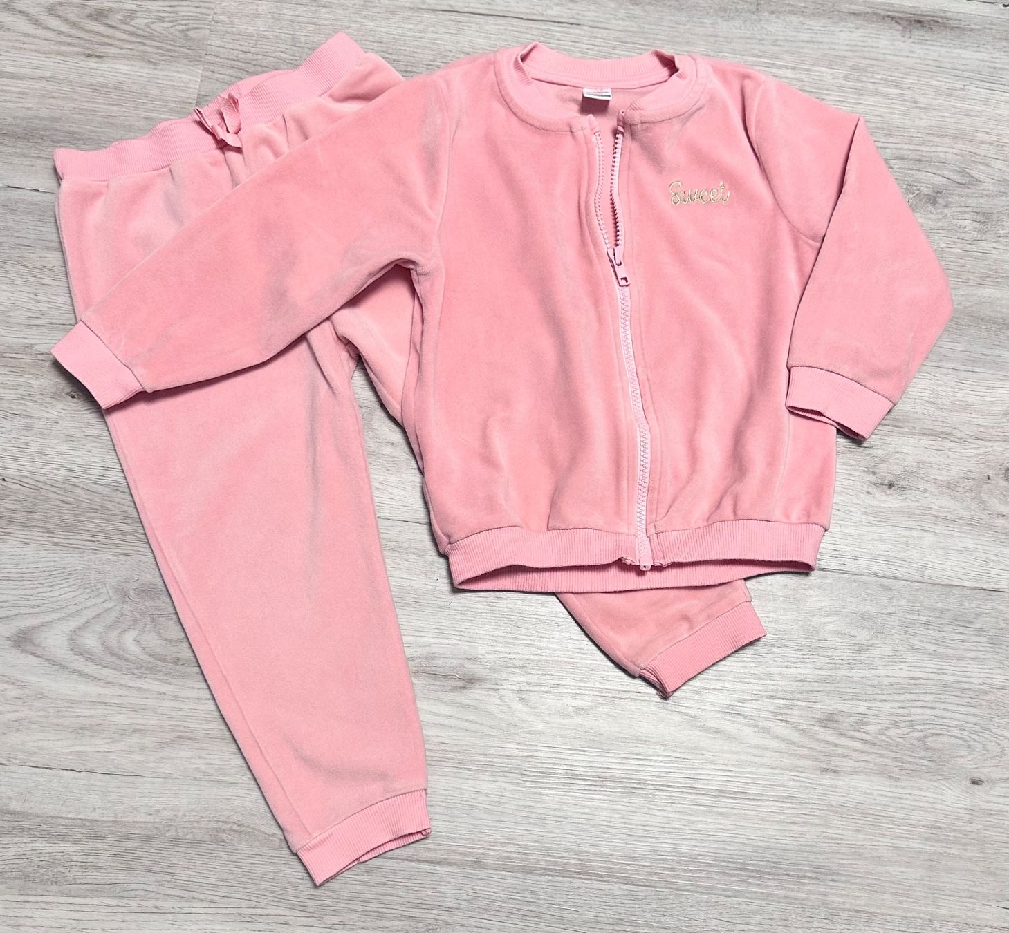 Completi: TOP Gr 98 NICKI Trainer Jacke Hose Pyjama – Usato da Rickenbach b. Wil venduto da sunneschii_