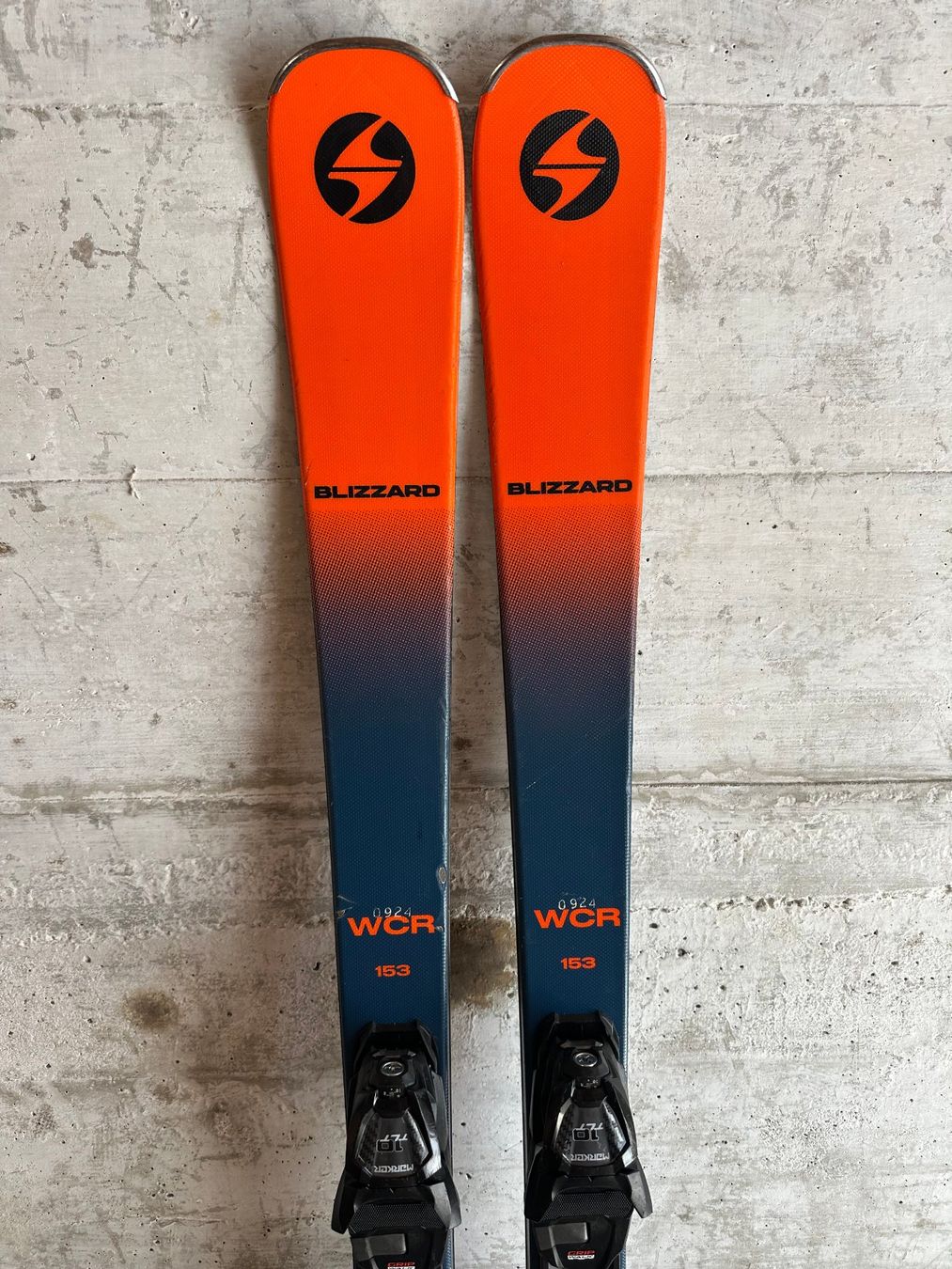 Blizzard Skis: Blizzard WCR Ski 153CM 2024 – Gebraucht aus Emmenbrücke von karkarkar 1