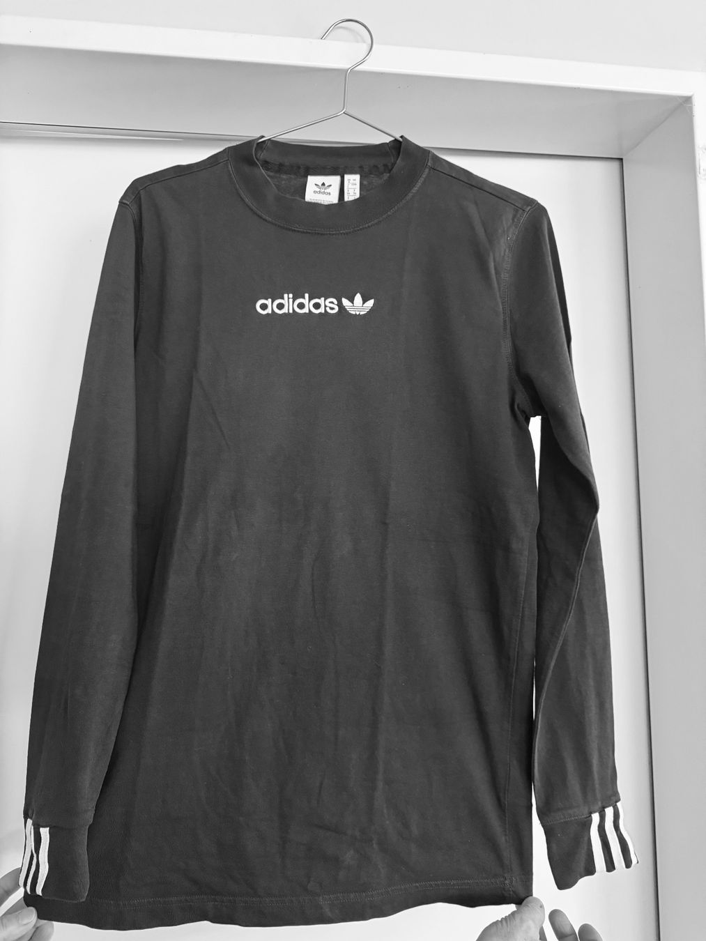 Adidas T-shirt: Langarmshirt Adidas – Usato da Zürich venduto da sinaxnoemi 2