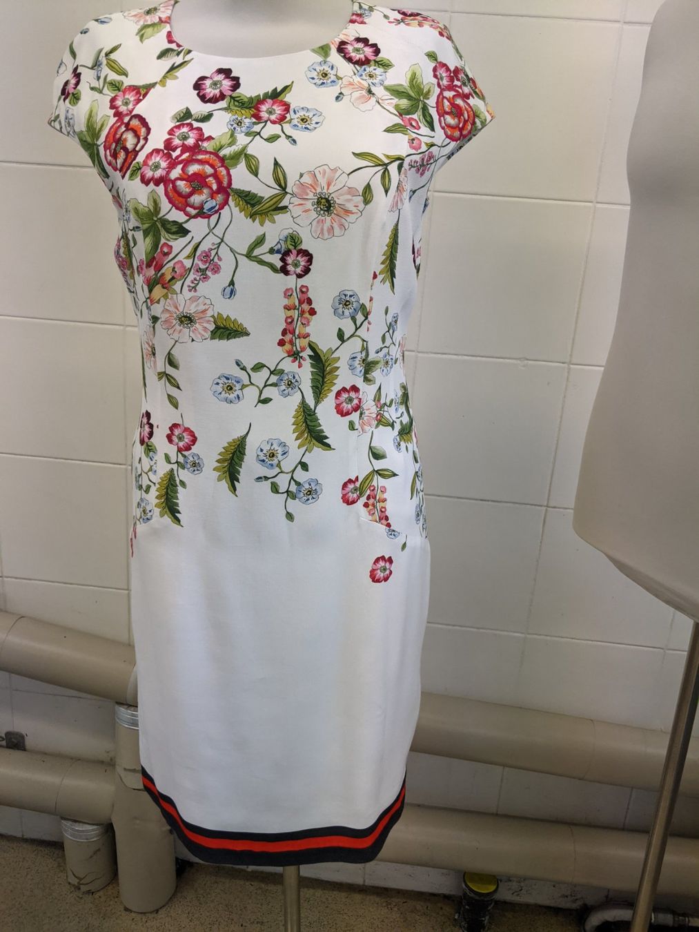 Madeleine Vestiti: Madeleine Sommerkleid GR 36 – Nuovo (secondo la descrizione) da Langnau am Albis venduto da Judithsebi
