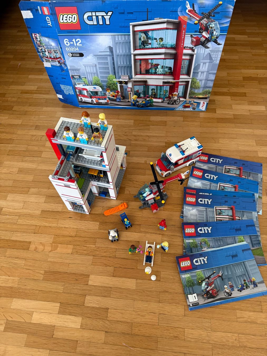 Lego Kit di costruzioni: Lego 60204 Krankenhaus – Usato da RIET (NEFTENBACH venduto da SAMUEL110