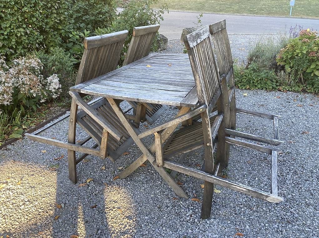 Tischset: Gartentisch und 4 Stühle – Gebraucht aus Bolligen von abara1