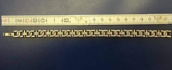 Bracelets: Armband Gold und Silberfarbig – Neuf (Voir description) à Bleienbach par Mineral_Antik57 2