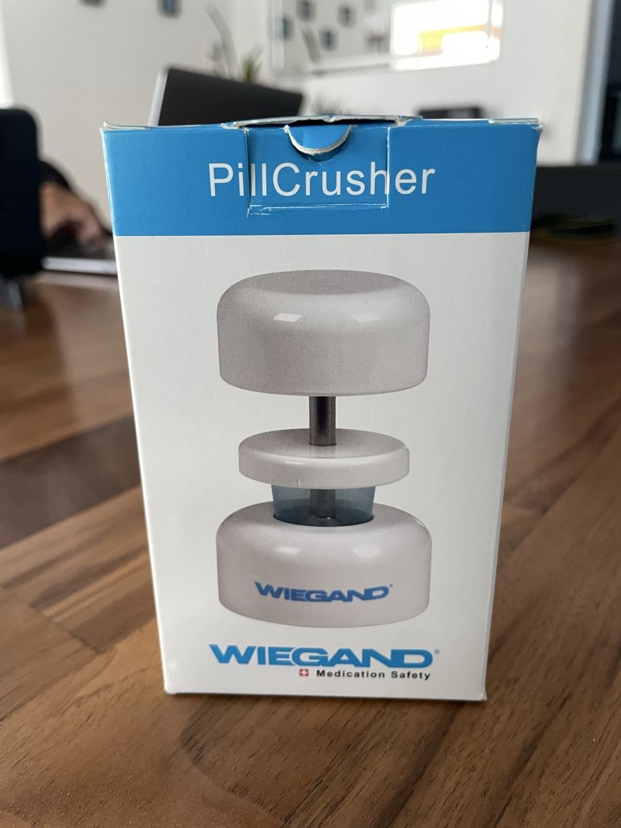 Attrezzature mediche: Tablettenmörser/PillCrusher Wiegand  – Usato da Schwerzenbach venduto da Muffi01