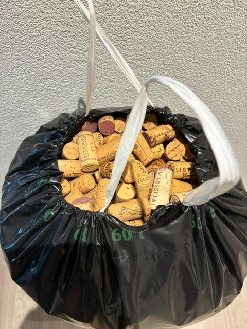 Flaschenöffner & -verschlüsse: Korkzapfen Wein – Gebraucht aus Breitenbach von trumpetli 3
