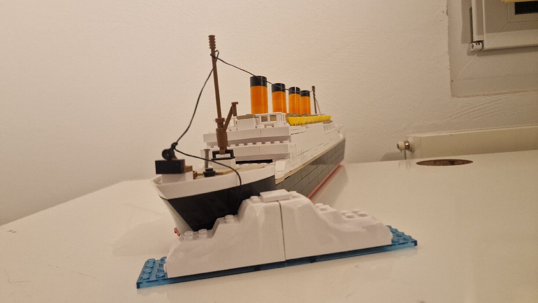 Cobi Kit di costruzioni: Titanic aus Lego Steinen – Usato da Krauchthal venduto da Vini7Vince7