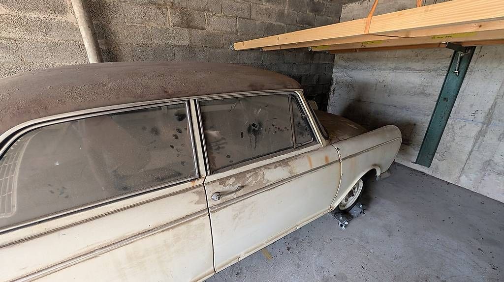 Automobili: DKW F12 Oldtimer 2x Scheunenfund – Difettoso da Geiss venduto da Zwie 3