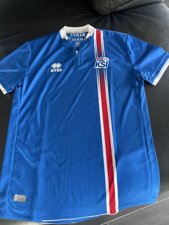 Isländisches Fussballshirt, Grösse M