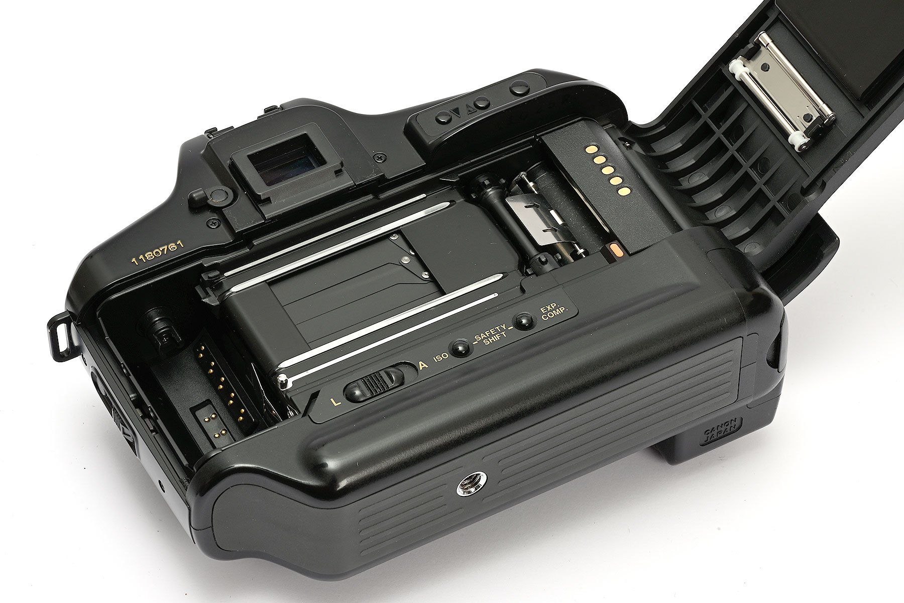 Canon Fotocamera: Canon T90 Body + Anleitung – Usato da Bubendorf venduto da zimmers_creativteam 3