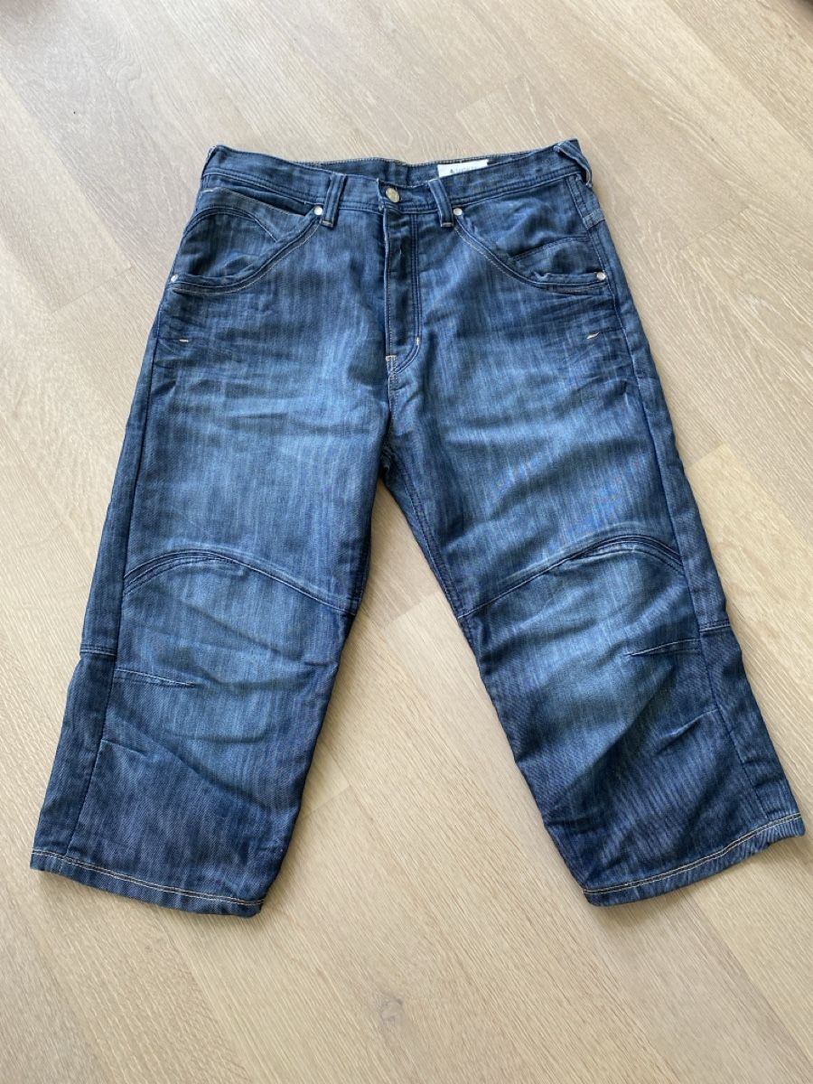 Jeans: Herren Shorts Kurze Hosen, Gr. 32 – Gebraucht aus Hergiswil NW von mar_js5v
