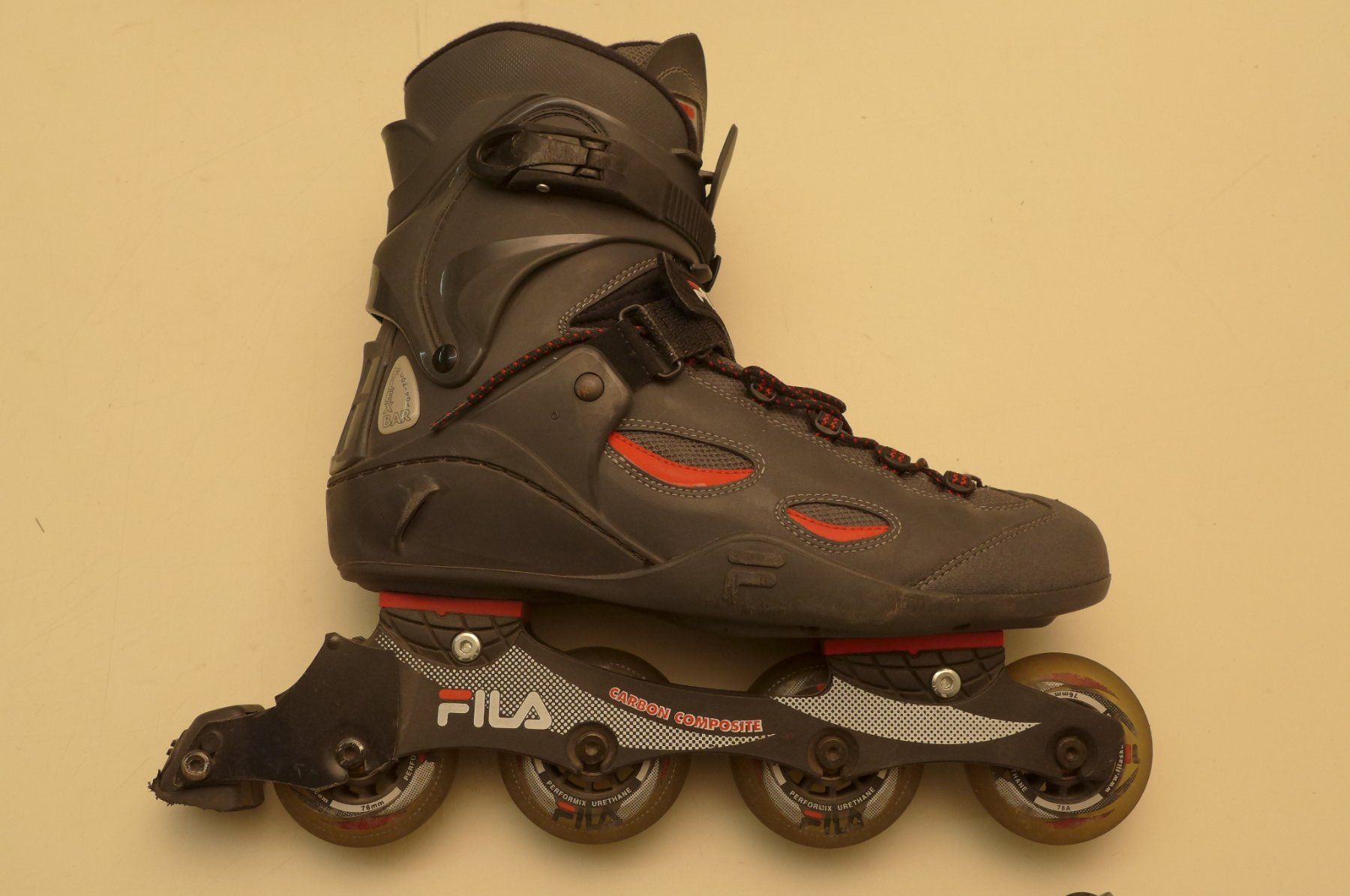 Fila Pattini in linea & Pattini a rotelle: Inlineskates FILA – Usato da Gossau SG venduto da jerrycotton62 1