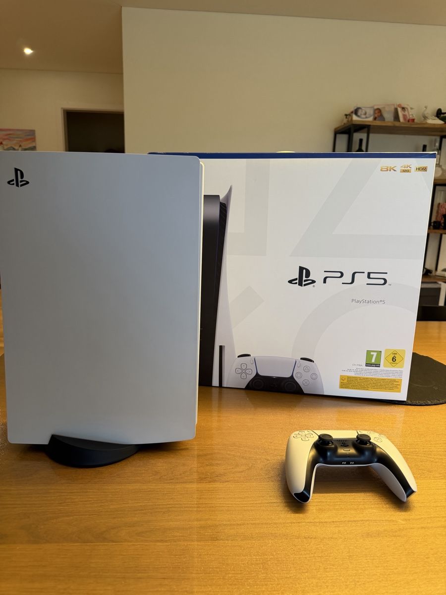 Sony Console: Sony PlayStation 5 Disc Edition mit Controller und OVP – Usato da Burgdorf venduto da DieVespa125 1