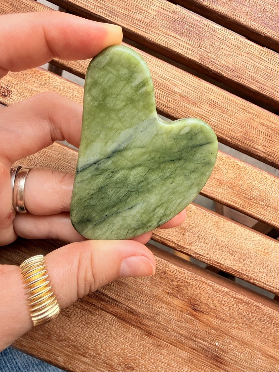 Soins du visage: Gua Sha Stein Herzform Jade Steine NEU – Neuf (Voir description) à Dotzigen par White_Warrior