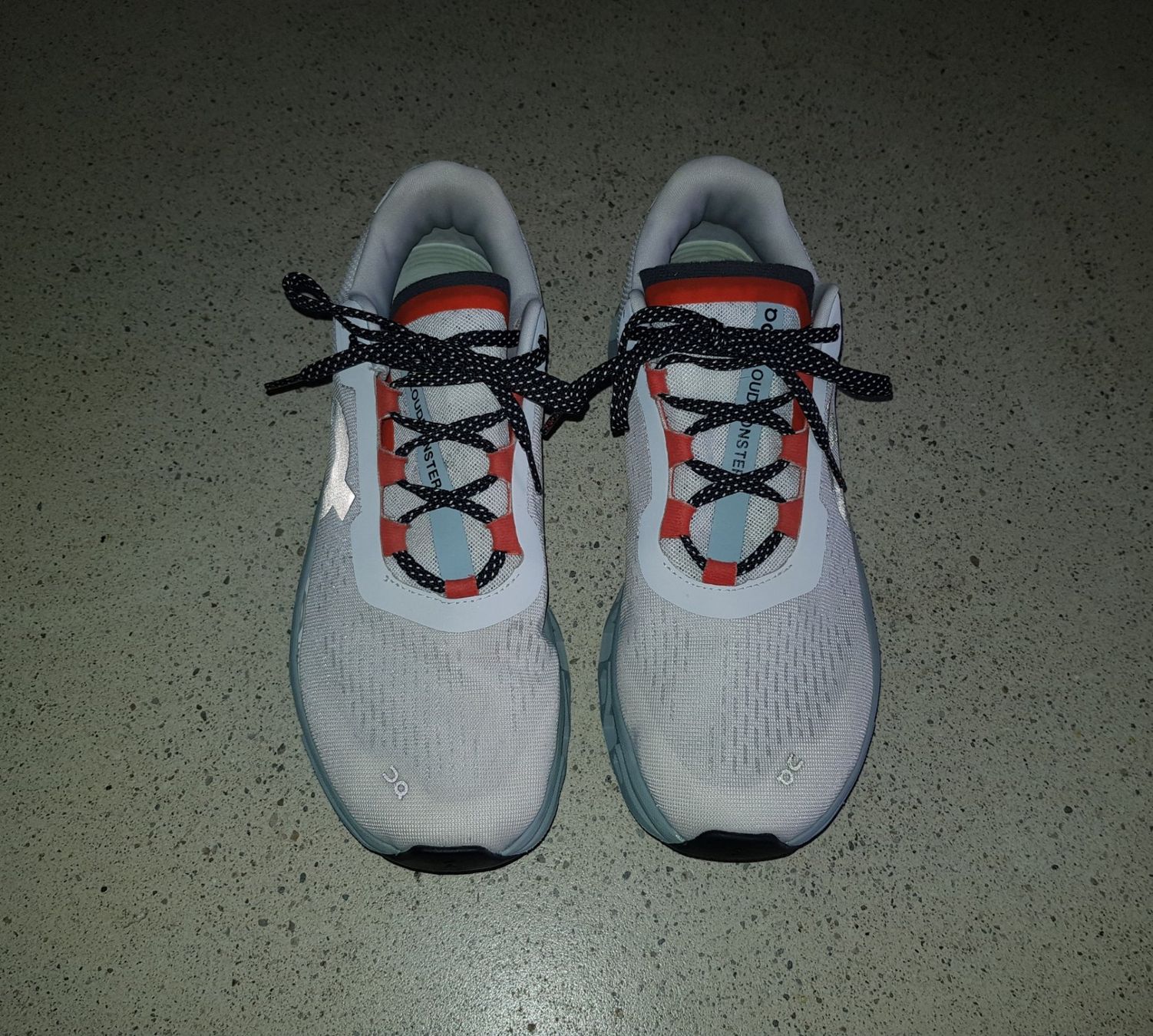 On Scarpe da uomo: On Cloudmonster Helion Grösse 41 – Usato da Basel venduto da Birs868 1