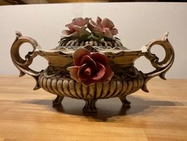 Porzellan Topf mit Deckel / mit Rosen