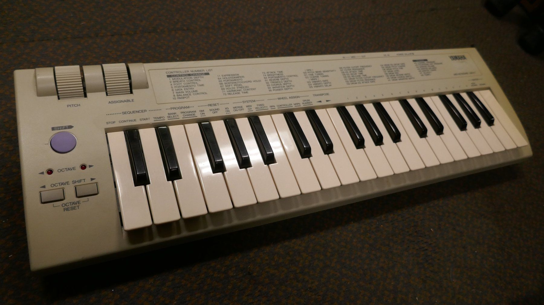 Yamaha Strumenti musicali: Yamaha CBX-K1 Midi Keyboard – Usato da Wenslingen venduto da FairlightCMI 1