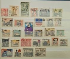 28 BRIEFMARKEN – TSCHECHOSLOVAKEI / TCHÉCOSLOVAQUIE