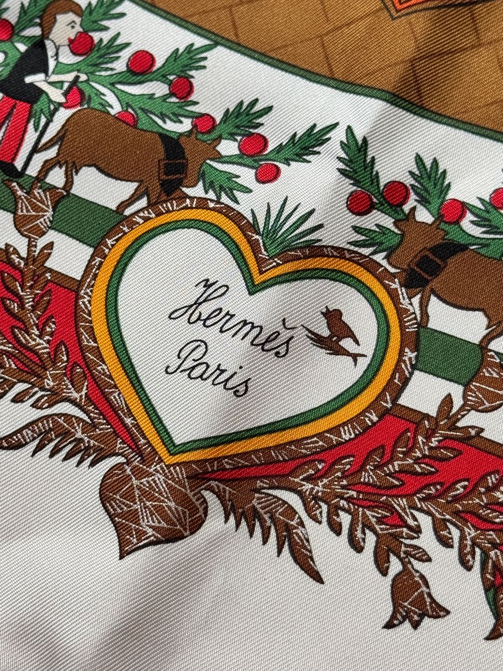 Hermès Foulards & écharpes: Carré Hermès Anne Rosat "Découpages" – Neuf (Voir description) à Affoltern am Albis par goodthings_ 5