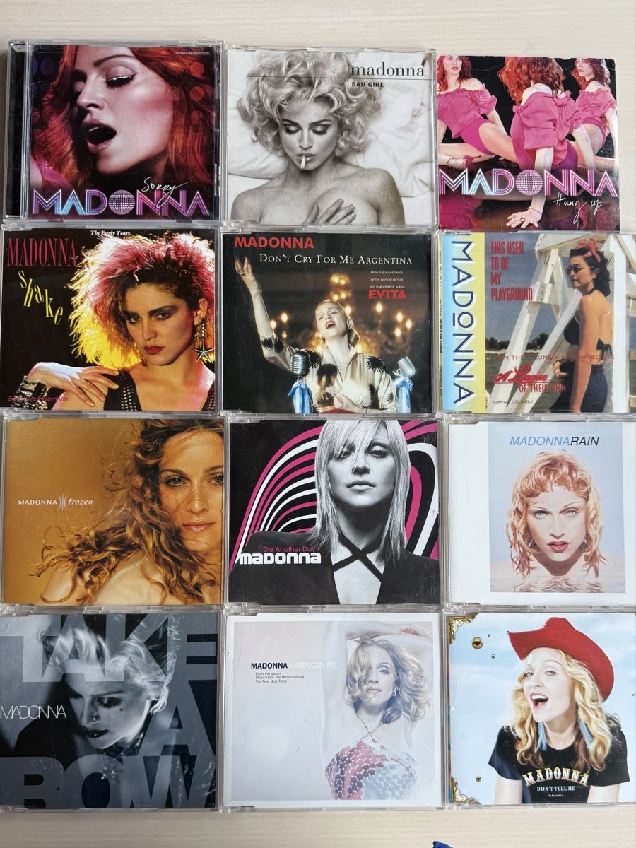 CD: Madonna 12CD-Singles Sammlung – Usato da Oberried Brienz venduto da Chyara