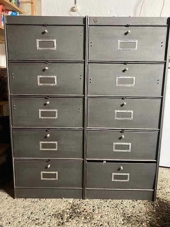 Schränke: Commode/armoire style industriel – Gebraucht aus Crissier von mar_rwq8