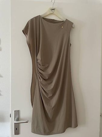 Robe beige