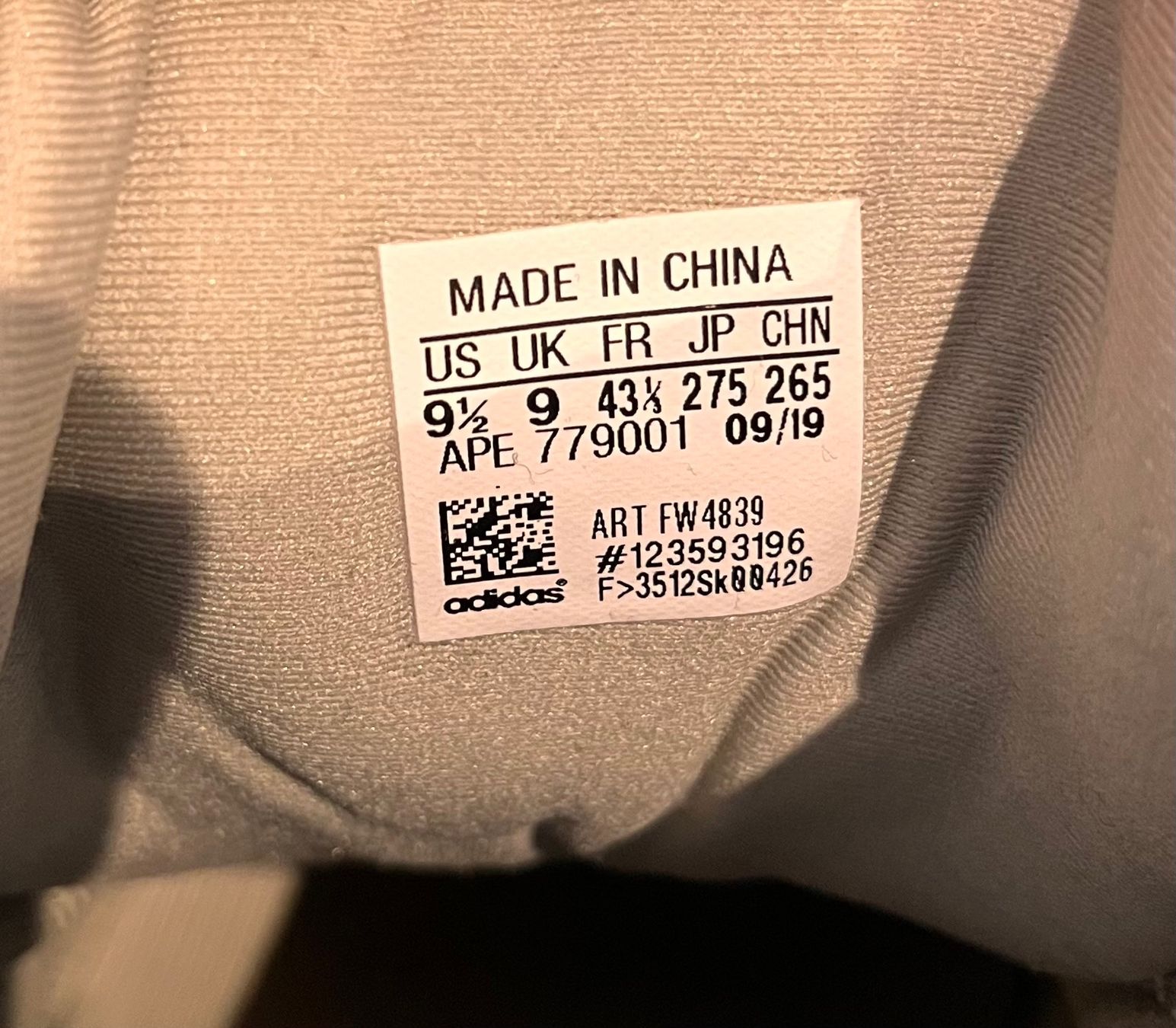 Adidas Herrenschuhe: Yeezy 500 – Neu (gemäss Beschreibung) aus Hinwil von Oivil04 3