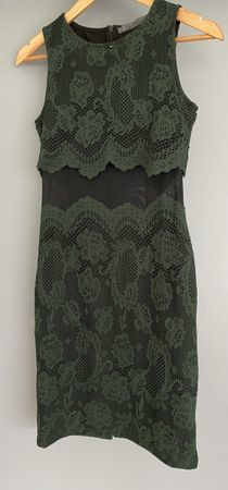 Robe Guess verte en dentelle, taille S - Élégante!
