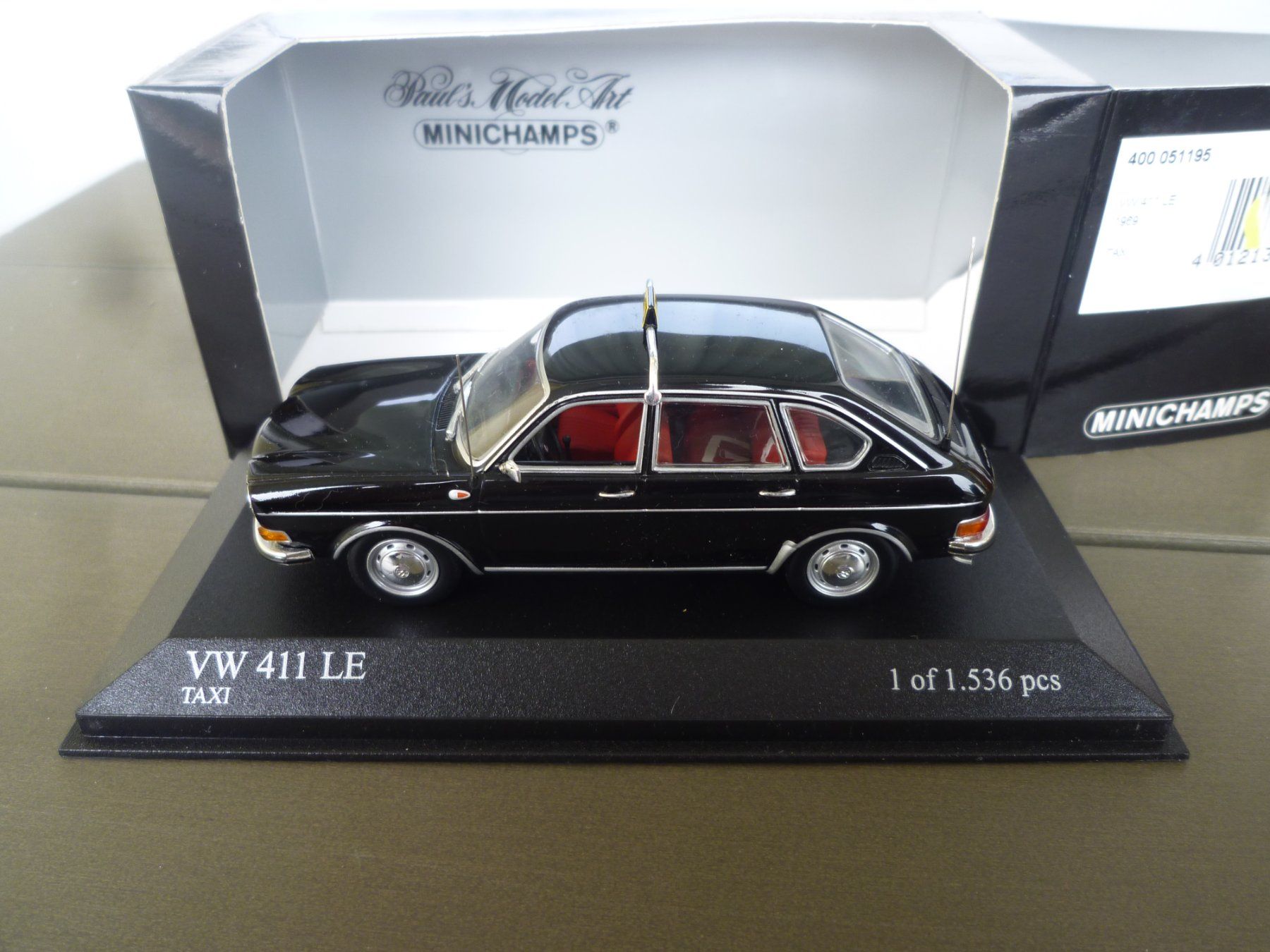 Volkswagen Modellini d'auto: VW 411 LE "Taxi" – Nuovo e nell'imballaggio originale da Flawil venduto da Imperiosud 4