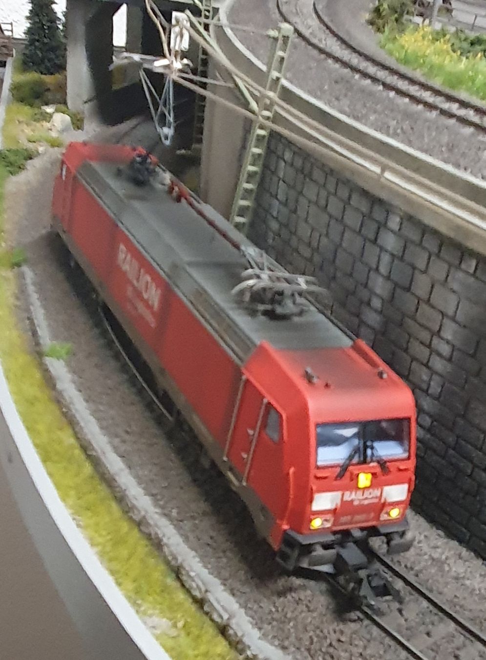 Märklin Modellini di ferrovie: BR 185, DB, MARKLIN 36600, DIGITAL + PATINE – Usato da Loveresse venduto da FIFILOULOU 5