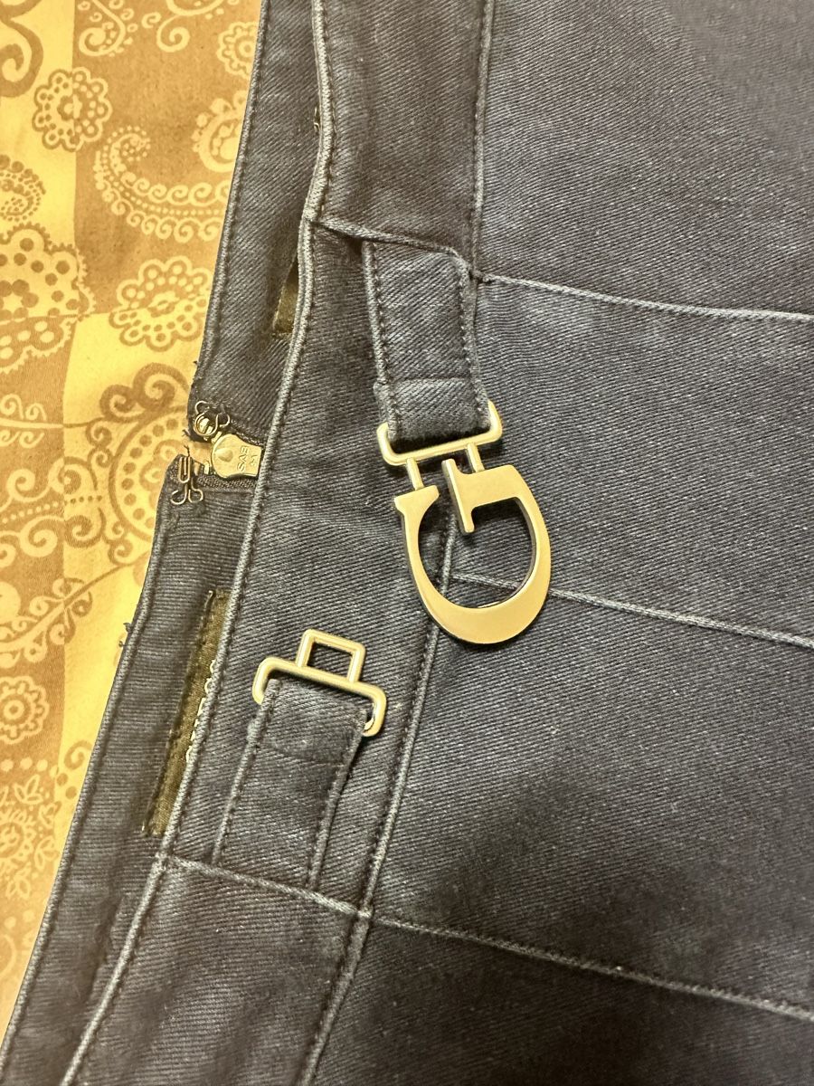 Hosen: Guess Hose Damen Gr:M – Gebraucht aus Sevelen von Stopglobal. 6